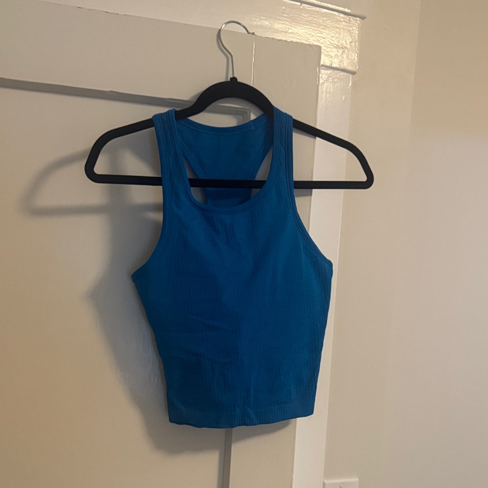 Ebb to street crop tank